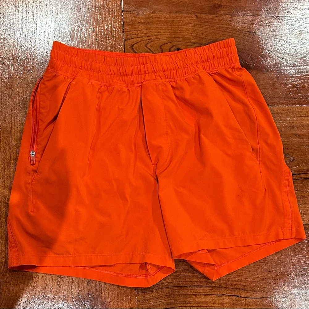 Lululemon Men’s Pace Breaker Linerless Orange Short 5", Size Small